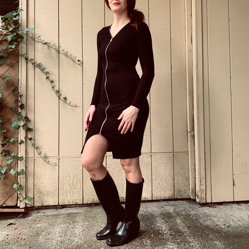 Express black ribbed silver zip-up knee length fitted long sleeve Dress XXS-S